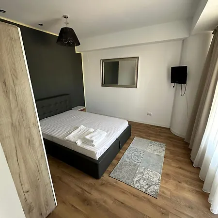Riviera Unirii Апартаменти *