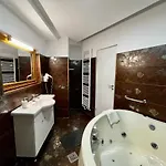 Riviera Unirii Апартаменти *